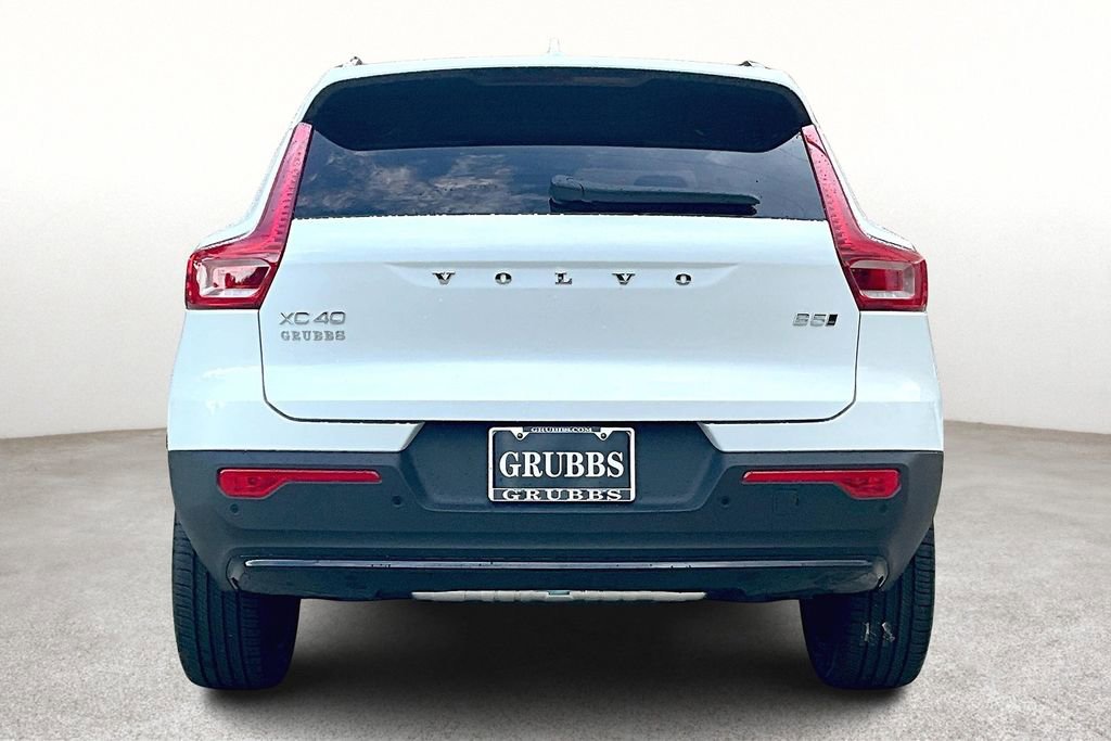 New 2026 Volvo XC40 B5 Plus w/ Protection Package Premier AWD/4WD image 5