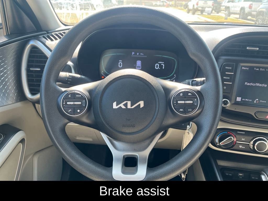 Used 2023 Kia Soul LX image 26