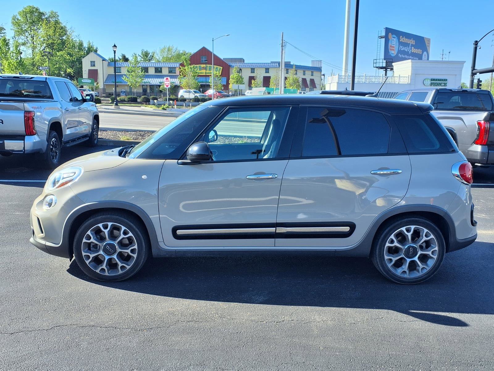 Used 2016 FIAT 500L Trekking FWD image 24