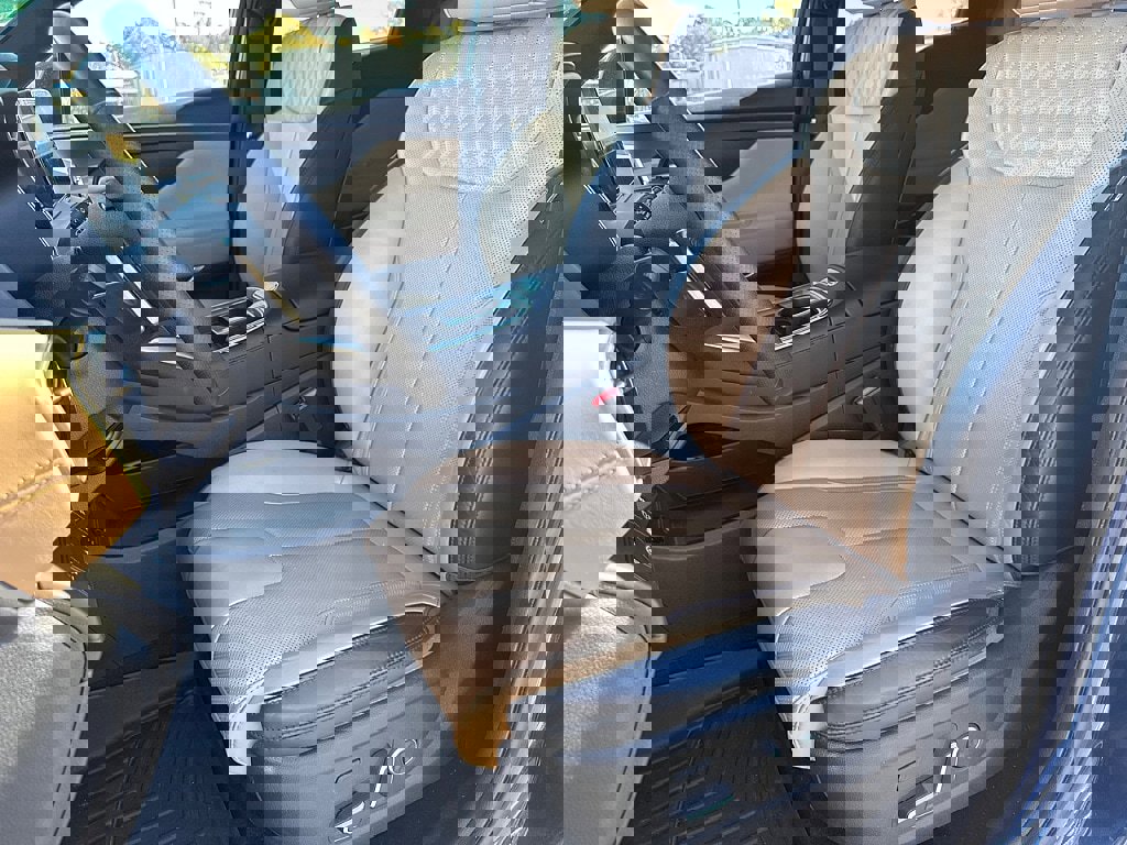 Used 2021 Hyundai Santa Fe Calligraphy w/ Cargo Package image 12