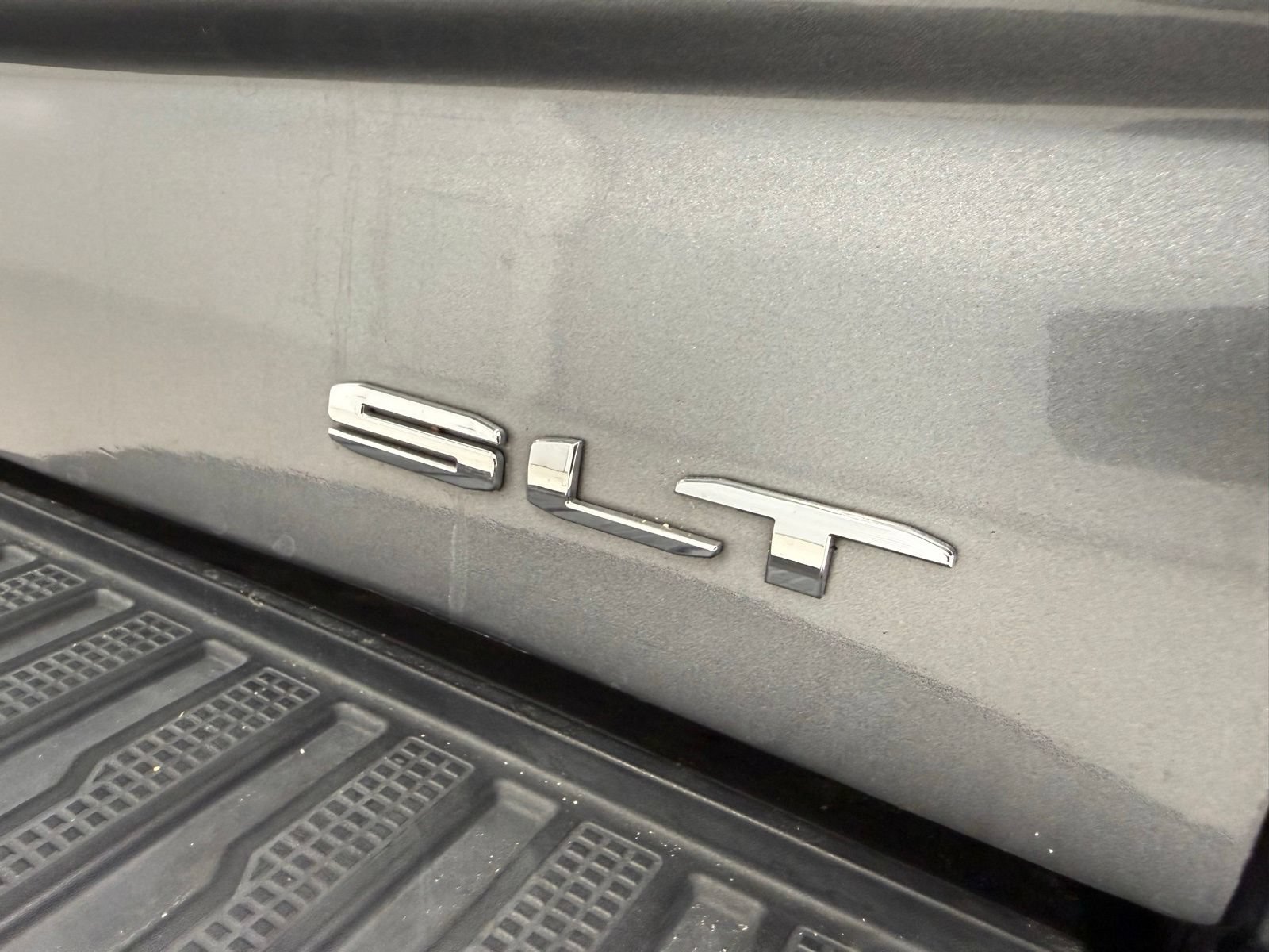Used 2020 GMC Sierra 1500 SLT w/ SLT Premium Plus Package AWD/4WD image 7