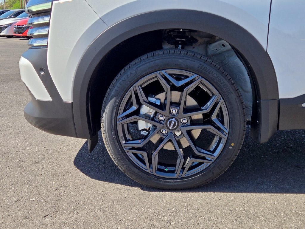 New 2027 Nissan Kicks SR AWD/4WD image 10
