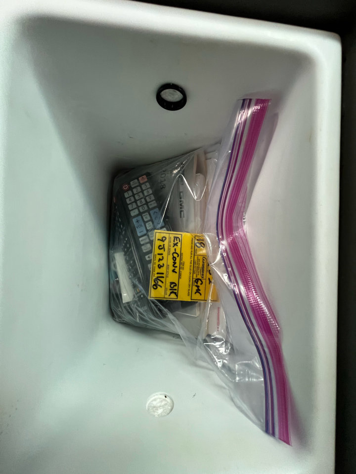 Used 2018 GMC Savana 3500 image 39