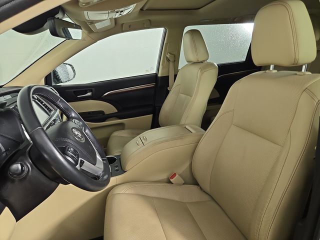 Used 2019 Toyota Highlander Limited image 13