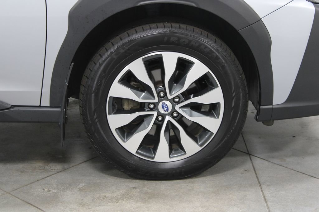 Used 2023 Subaru Outback Limited image 11