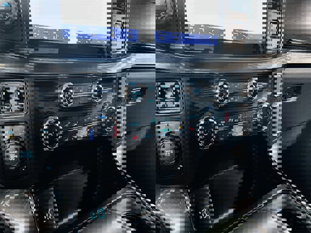 Used 2023 Ford F150 XLT w/ Equipment Group 302A High image 35