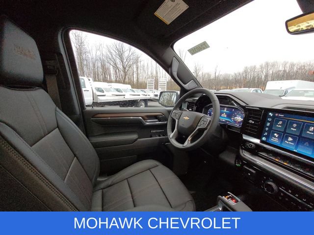 Certified 2024 Chevrolet Silverado 1500 High Country w/ Technology Package AWD/4WD image 17