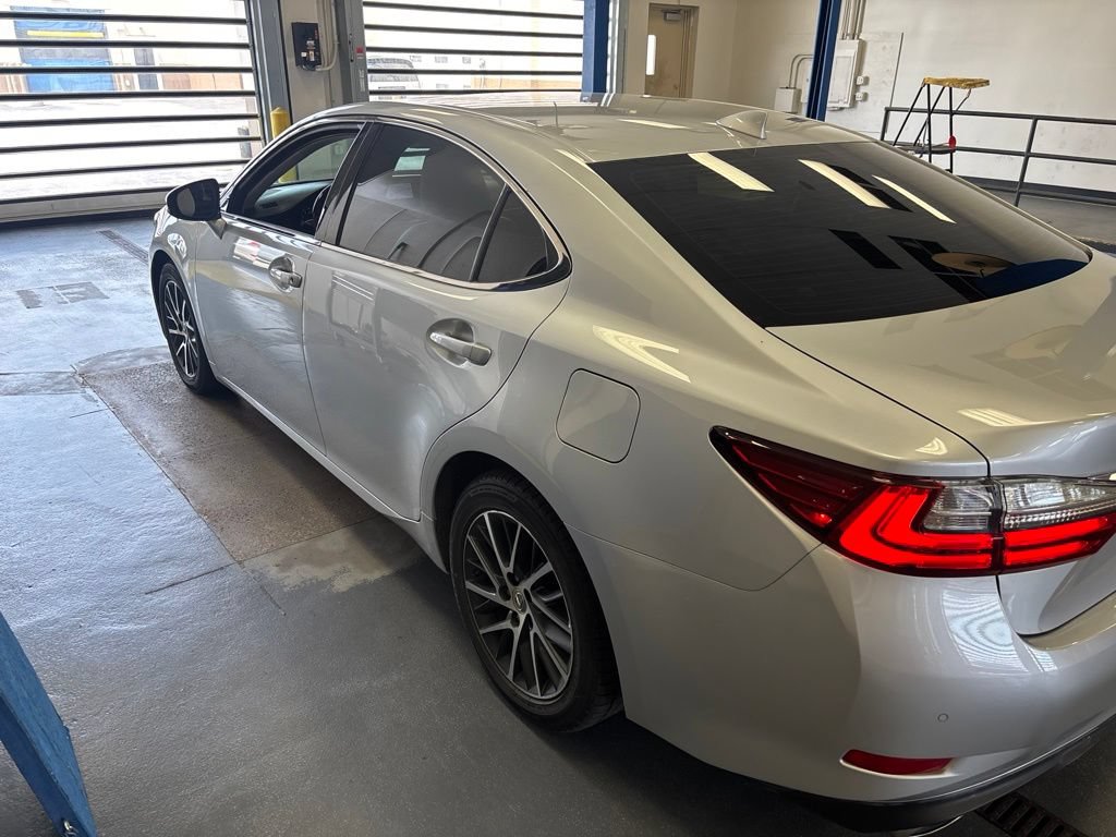 Used 2017 Lexus ES 350 FWD image 8