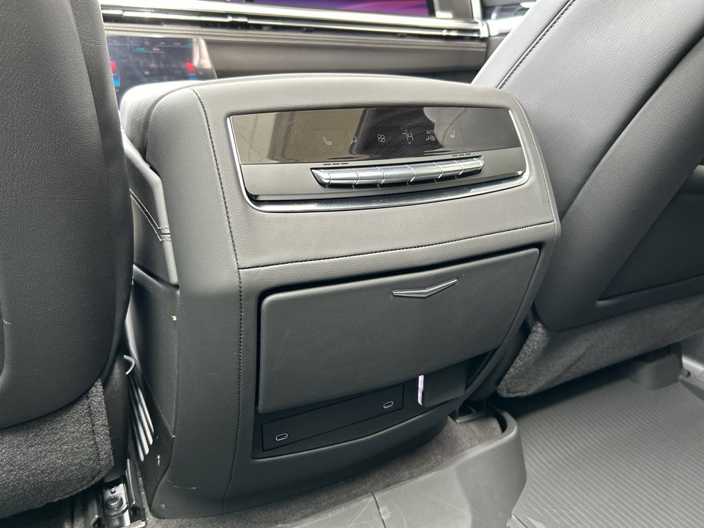 Used 2026 Cadillac Escalade ESV Sport w/ LPO, Floor Liner Package AWD/4WD image 18