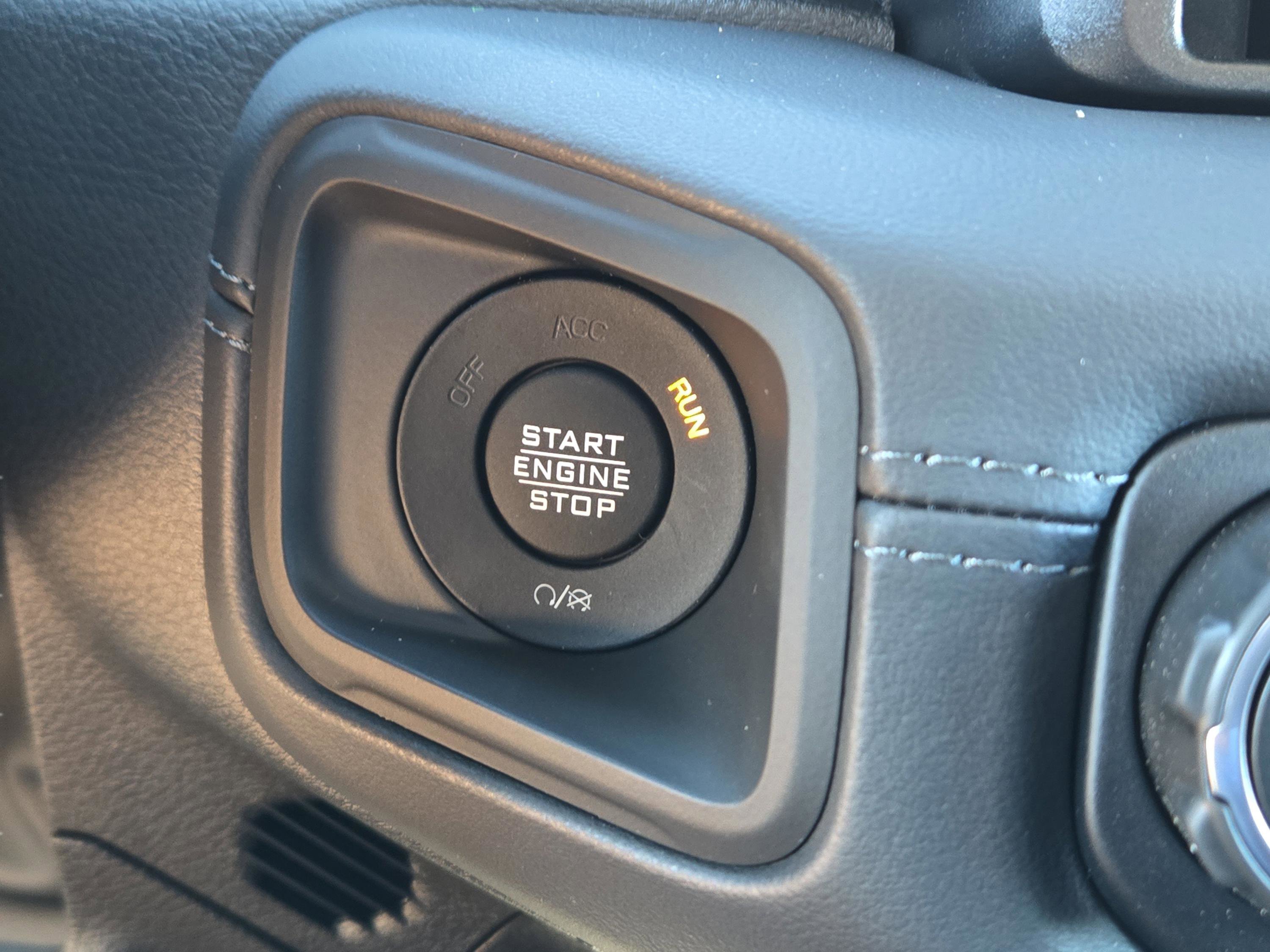 New 2026 Jeep Wrangler Unlimited Sahara AWD/4WD image 25