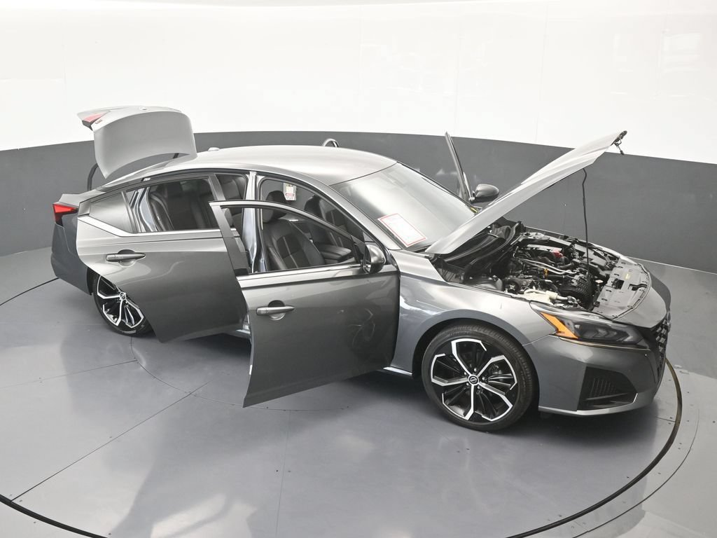 Used 2024 Nissan Altima 2.5 SR FWD image 66