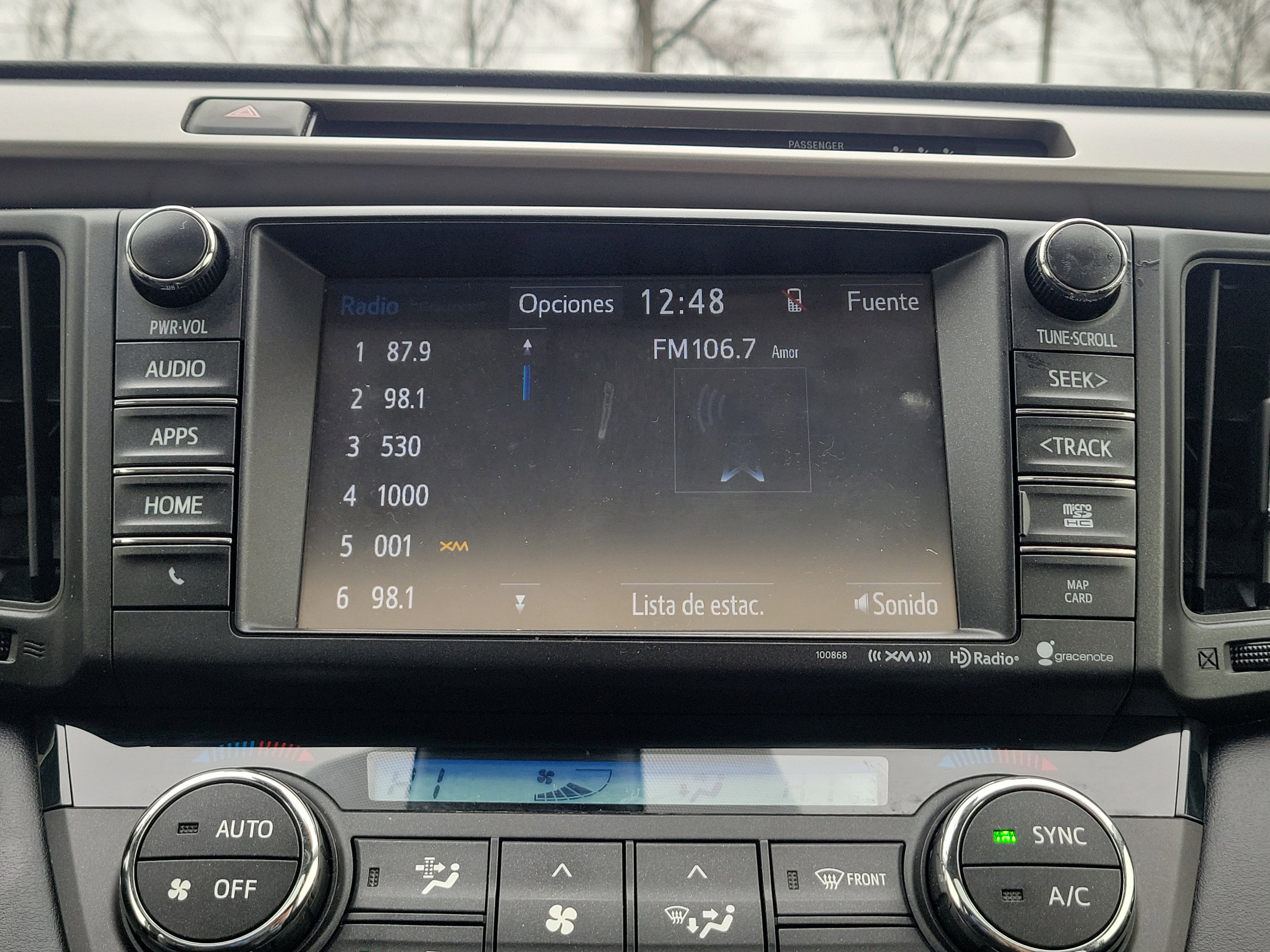 Used 2018 Toyota RAV4 Limited image 29