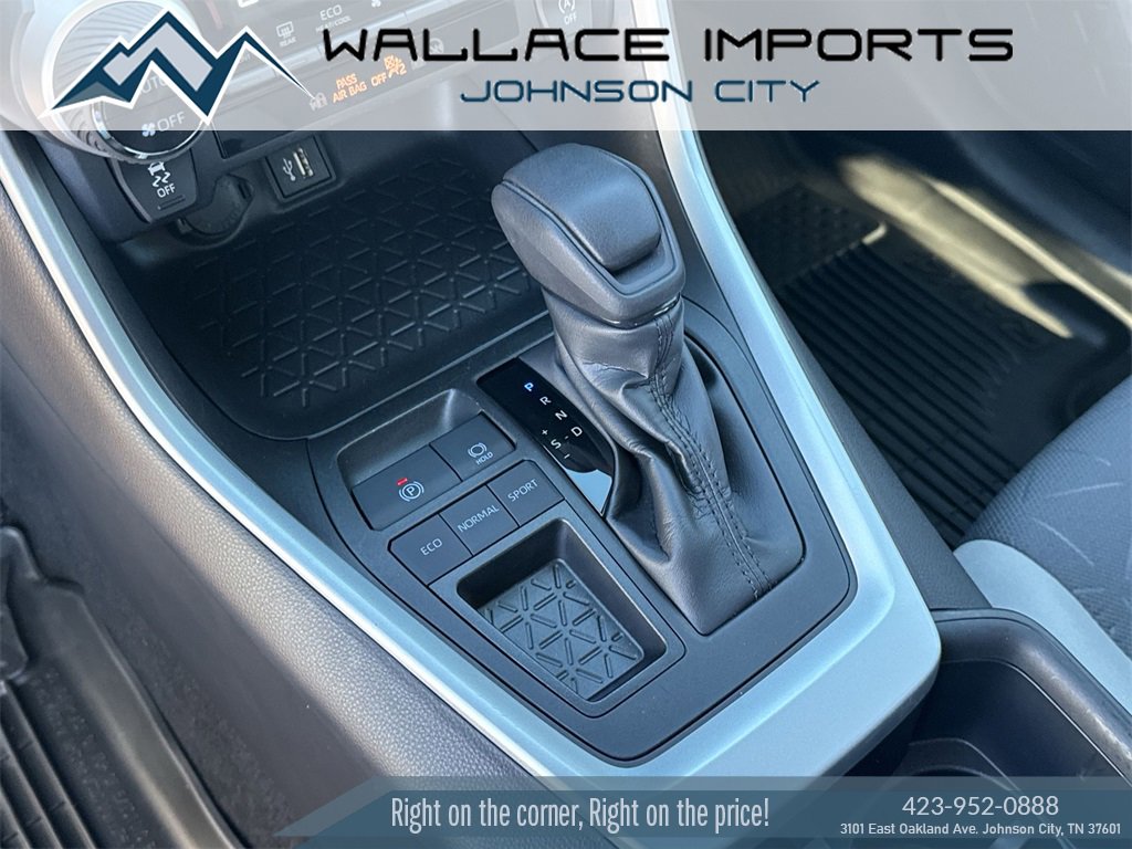 Used 2023 Toyota RAV4 XLE image 34