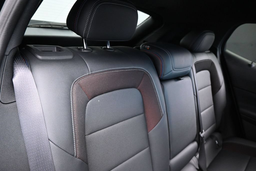 Used 2024 Chevrolet Equinox EV RS FWD image 42
