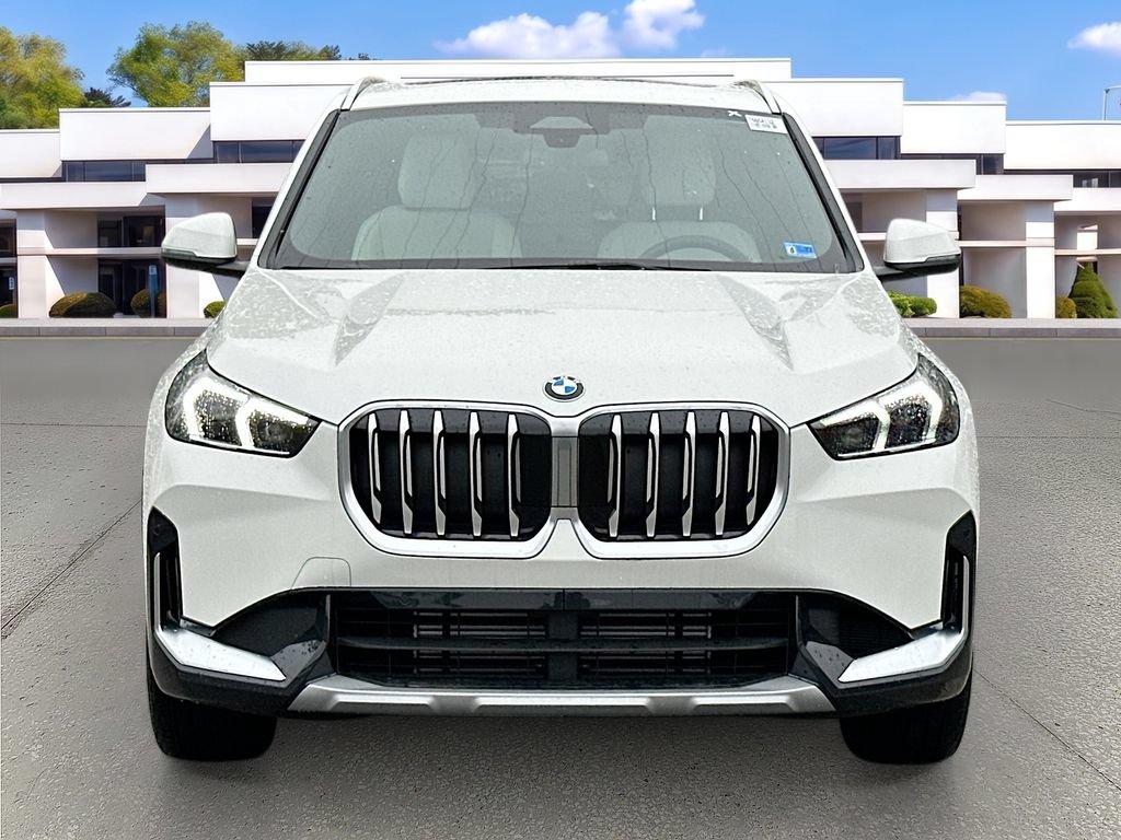 Used 2026 BMW X1 xDrive28i w/ Convenience Package AWD/4WD image 2