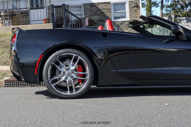 Used 2019 Chevrolet Corvette Stingray Convertible w/ 2LT Preferred Equipment Group image 10