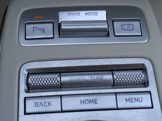 Used 2025 Genesis GV70 3.5T Sport w/ Sport Prestige Package AWD/4WD image 29