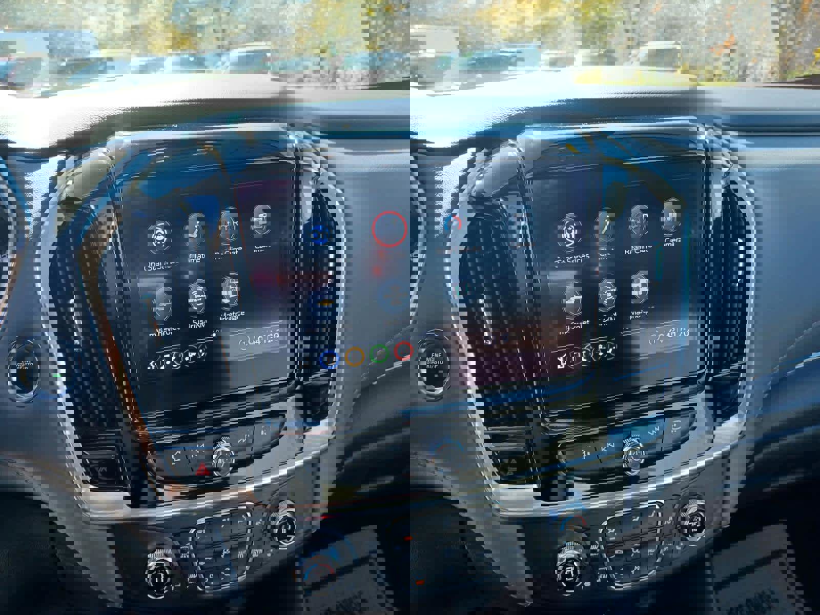 Used 2020 Chevrolet Traverse LT w/ Driver Confidence II Package image 12