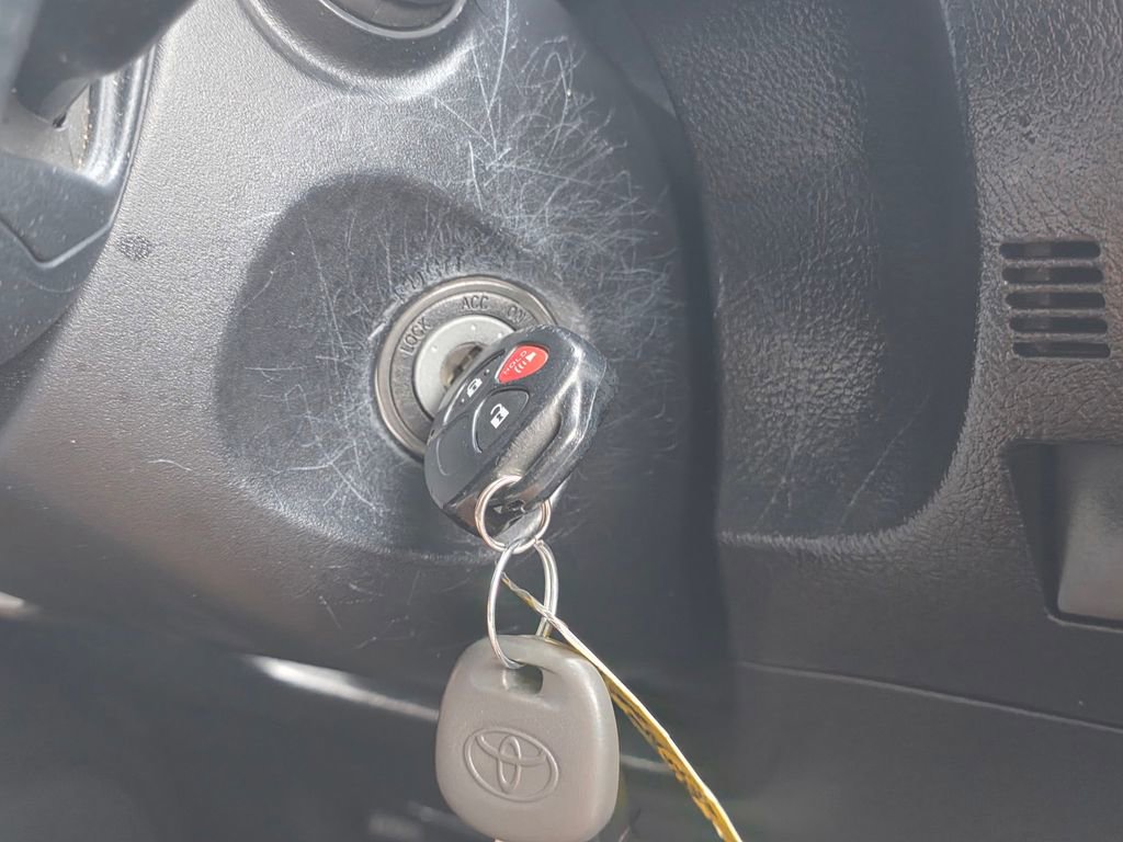 Used 2016 Toyota 4Runner SR5 w/ Convenience Package image 33