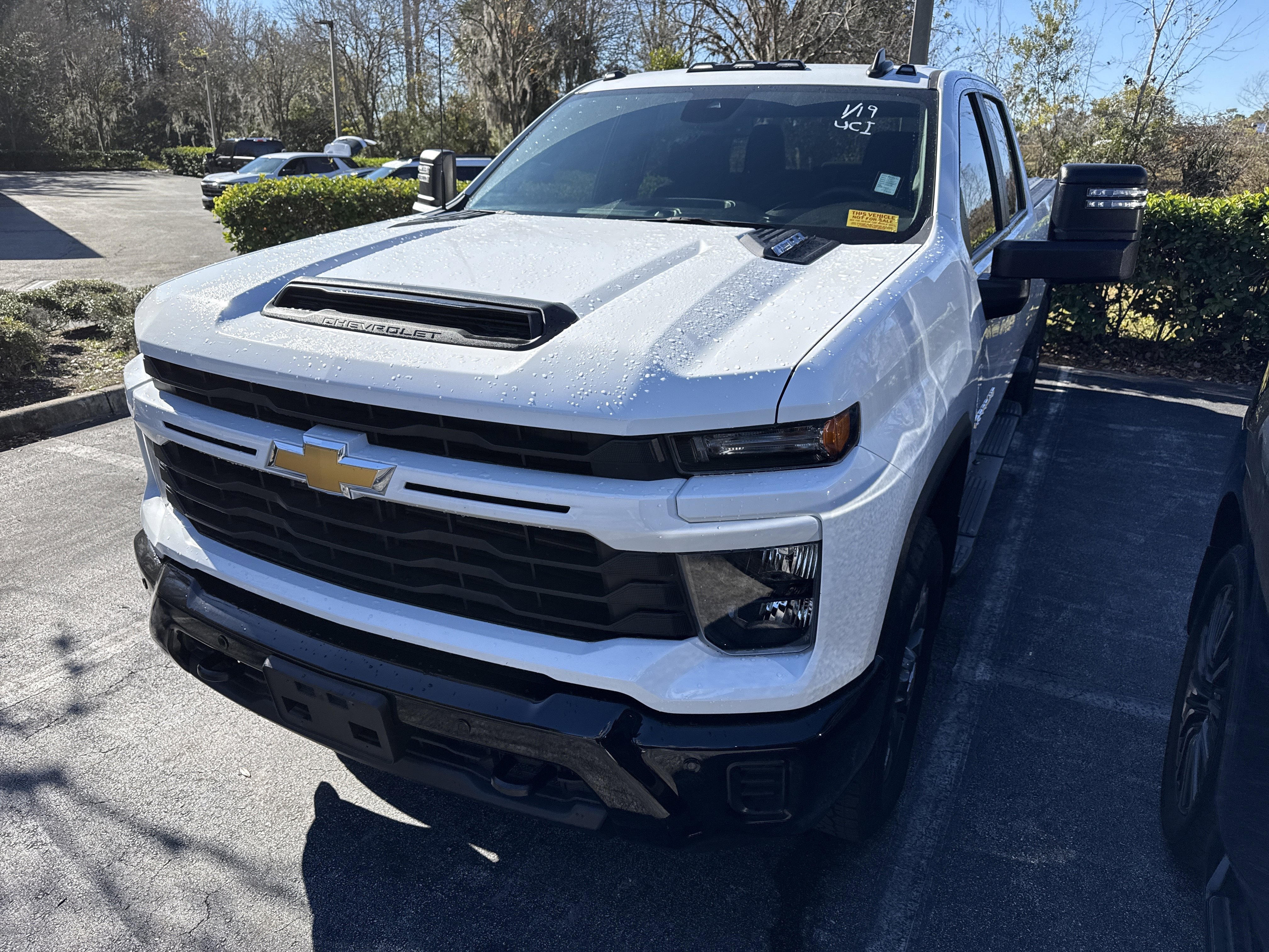 Used 2025 Chevrolet Silverado 2500 Custom w/ Custom Value Package image 1