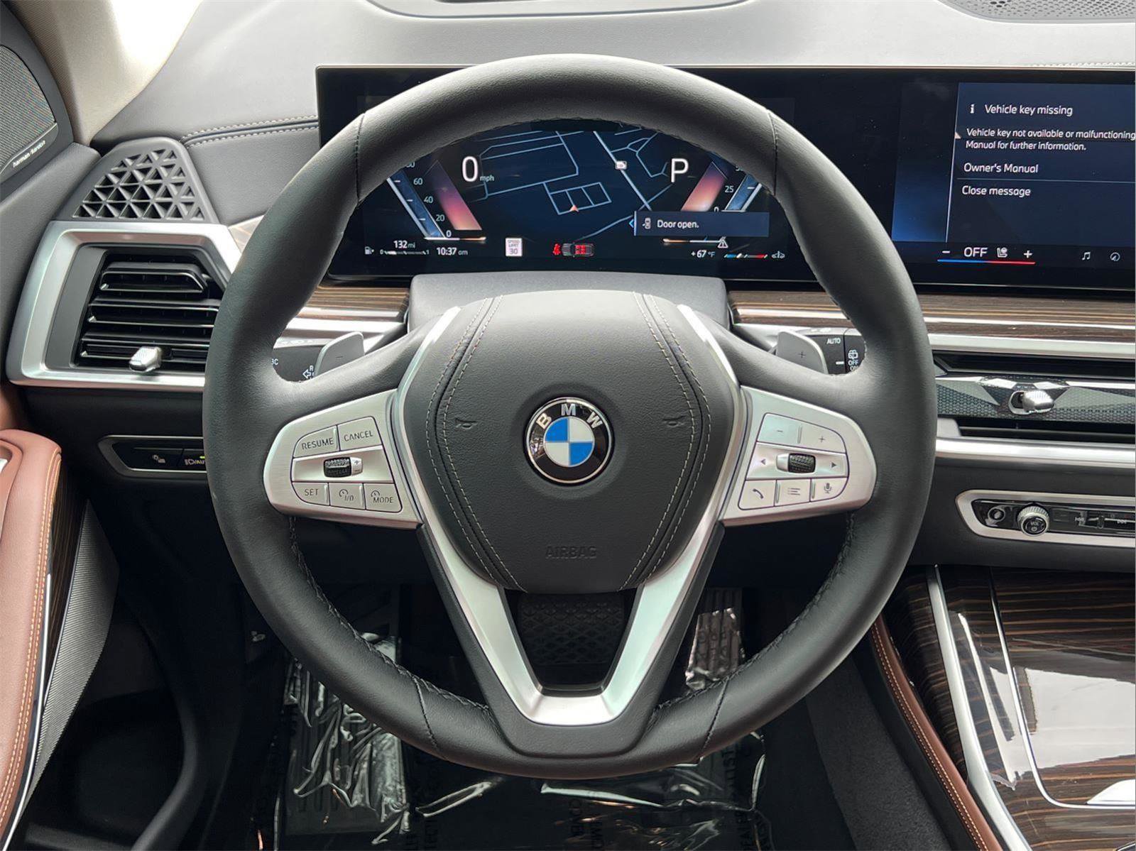 Used 2025 BMW X7 xDrive40i w/ Premium Package image 25