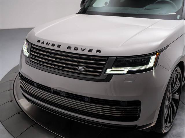 New 2026 Land Rover Range Rover SV AWD/4WD image 9