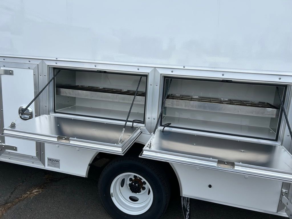 New 2026 Ford E-450 and Econoline 450 Super Duty w/ Power Equipment Group image 12