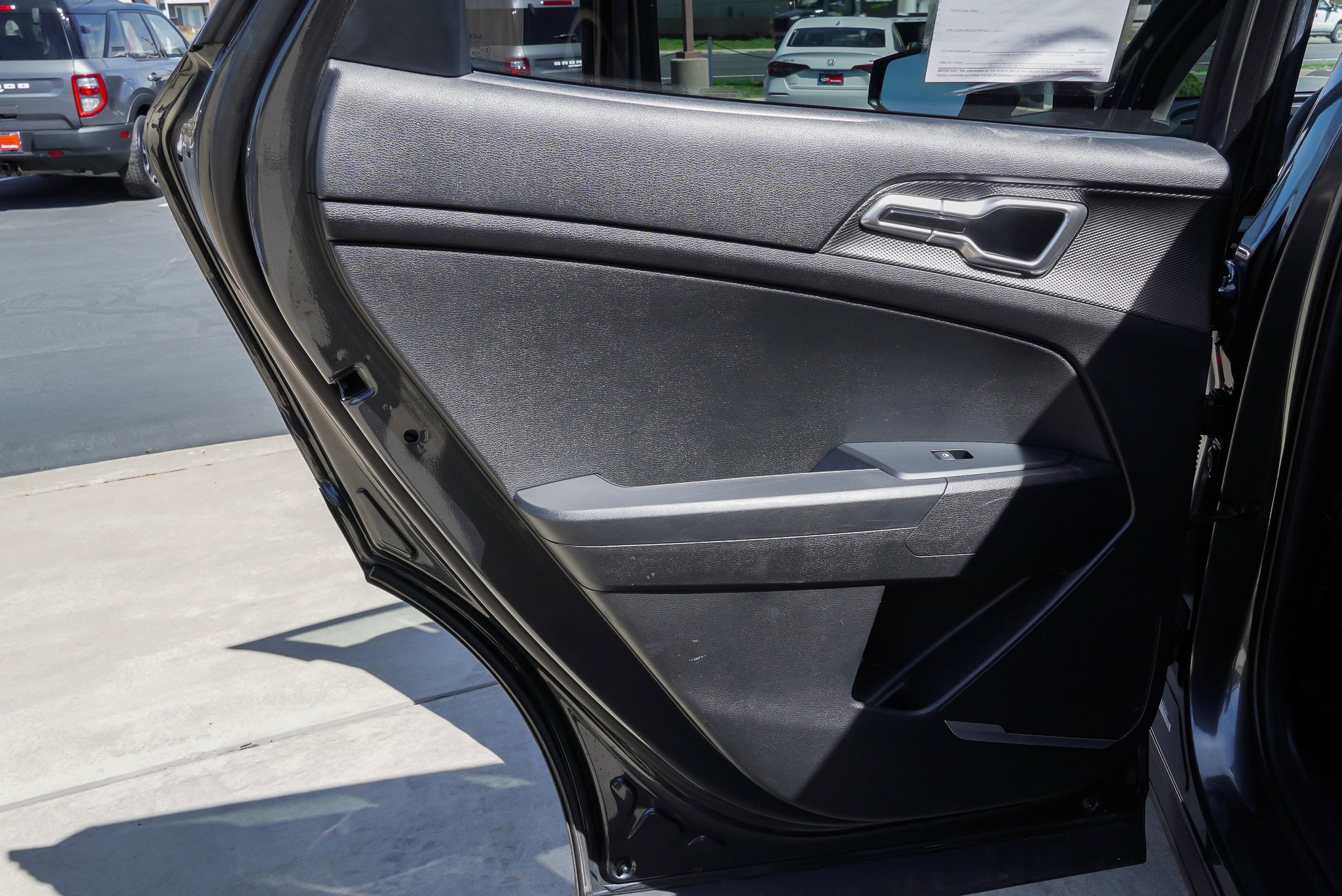 Used 2025 Kia Sportage LX image 22