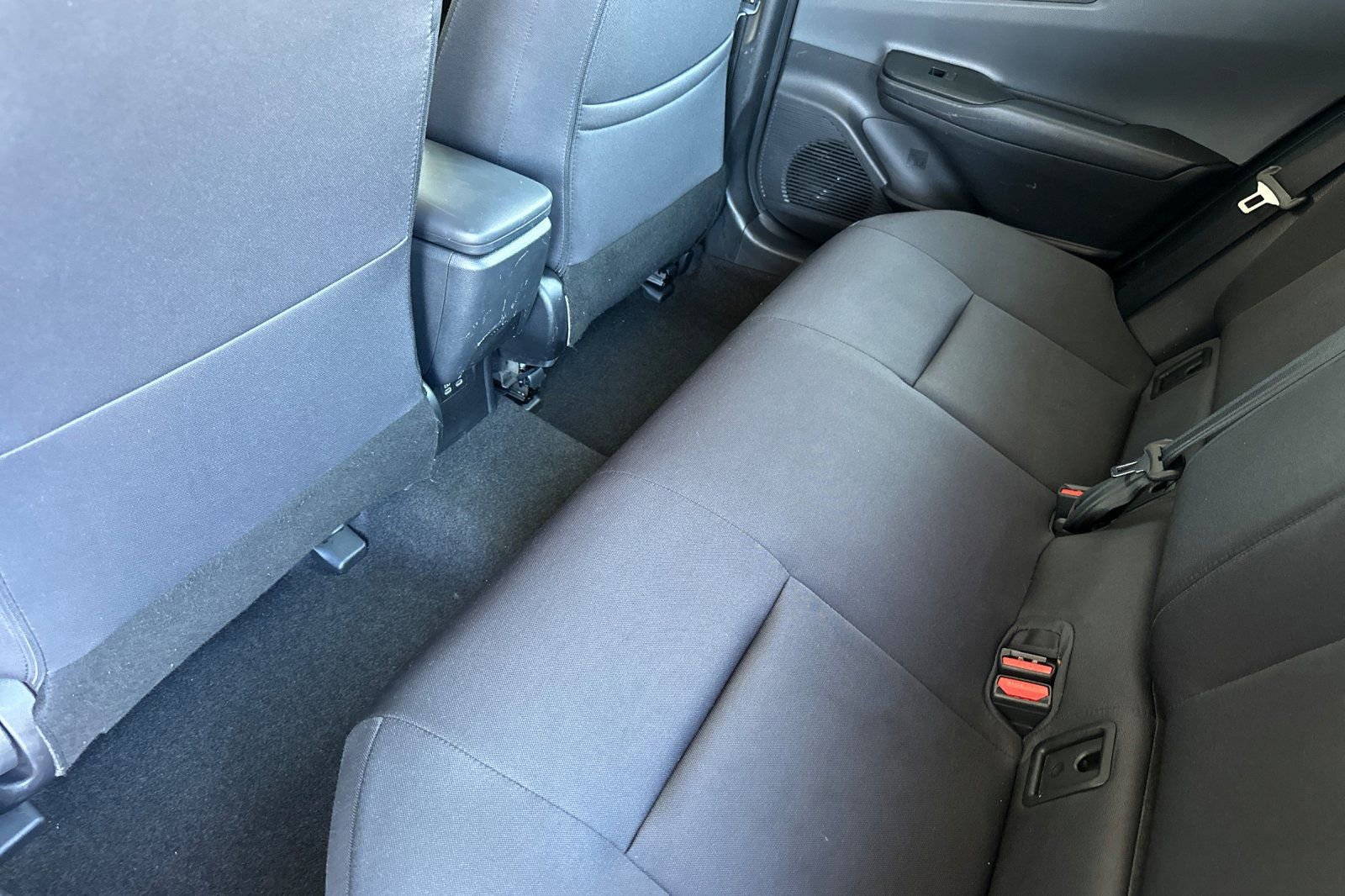 Used 2023 Toyota Prius LE image 14