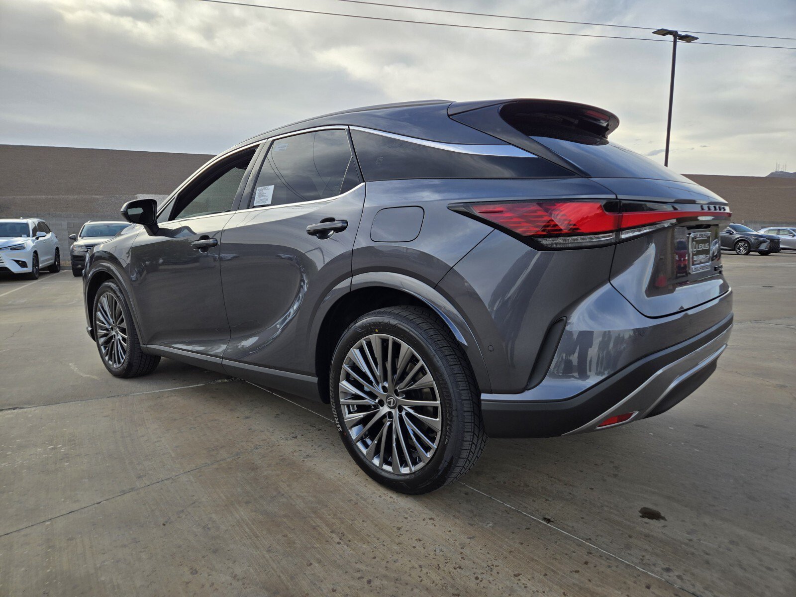 New 2026 Lexus RX 450h AWD image 4