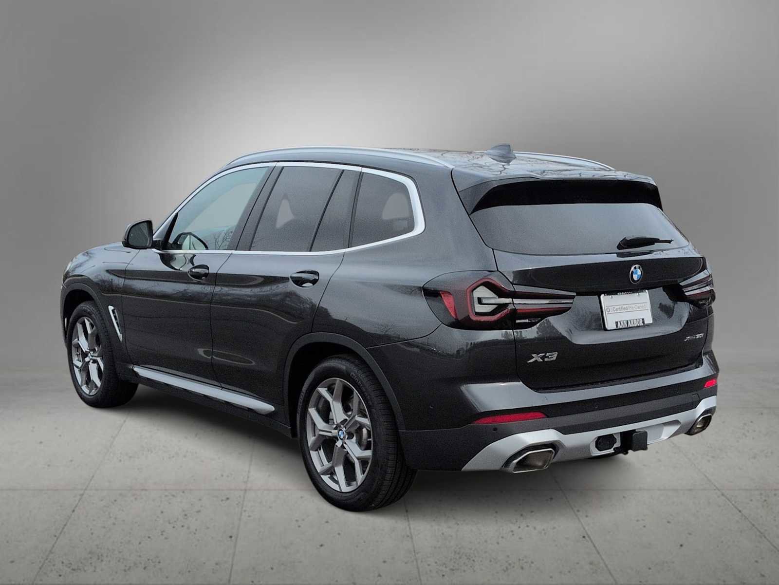 Certified 2024 BMW X3 xDrive30i w/ Premium Package image 6