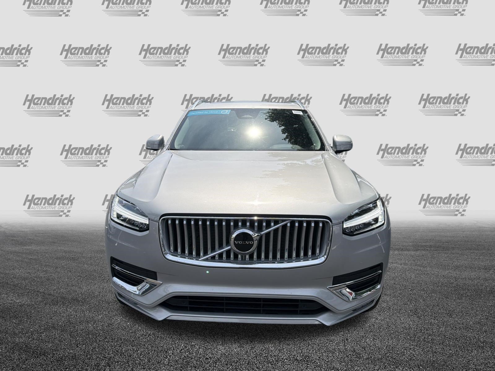 Certified 2025 Volvo XC90 B5 Core AWD/4WD image 3