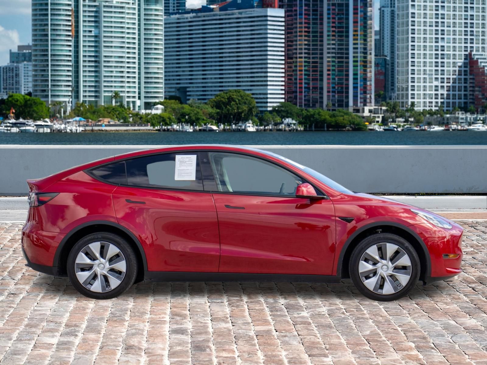 Used 2022 Tesla Model Y Long Range AWD/4WD image 10