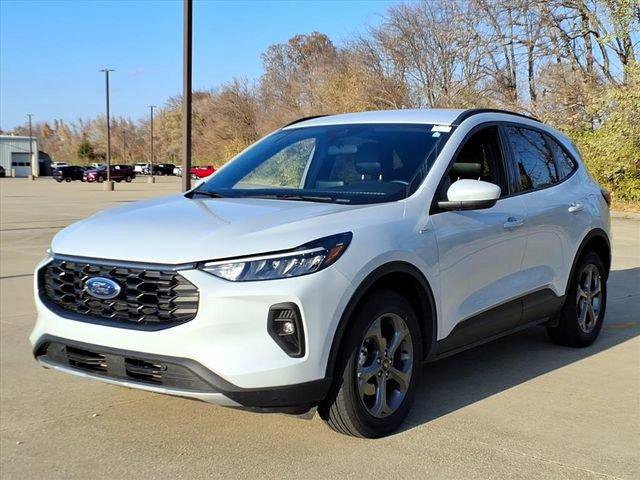 Used 2025 Ford Escape ST-Line Select image 2