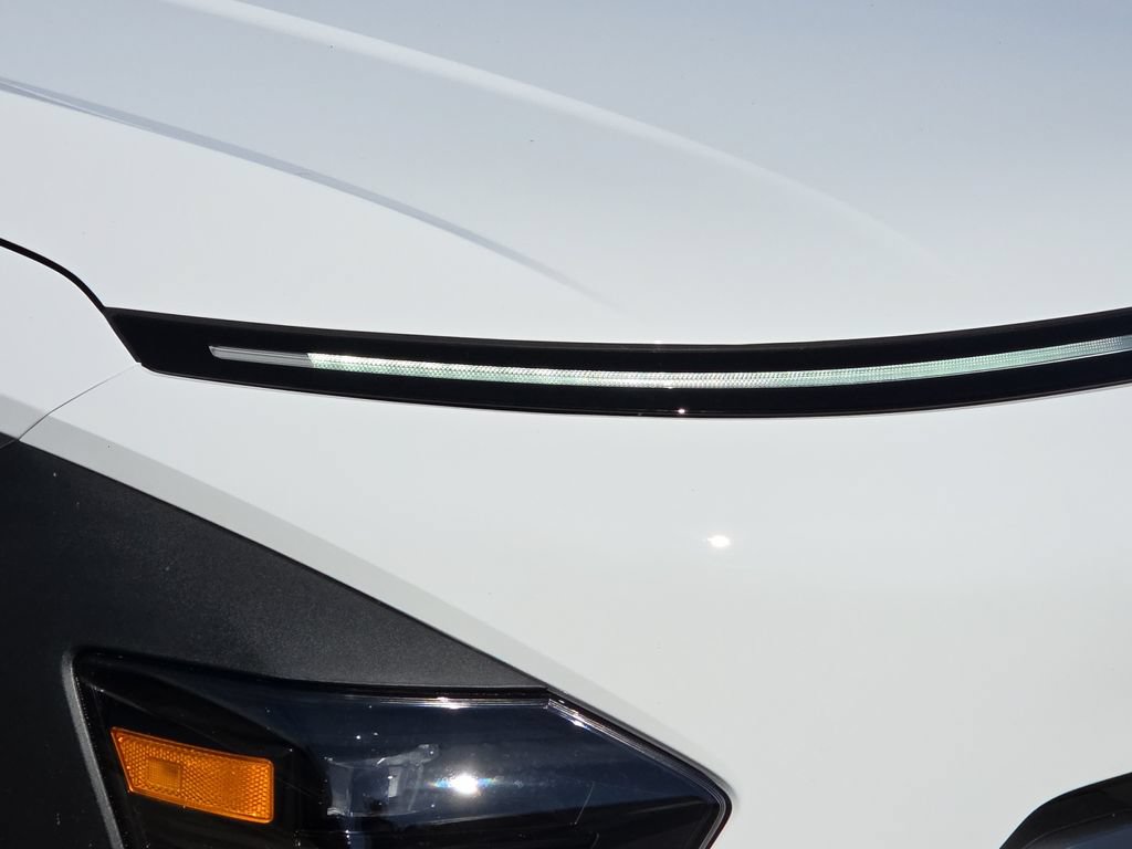 Used 2026 Hyundai Kona SEL Sport FWD image 4