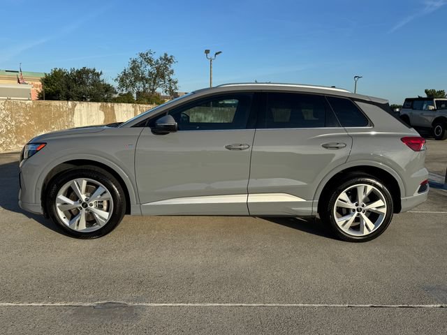 Used 2023 Audi Q4 e-tron Premium Plus w/ Premium Plus AWD/4WD image 7