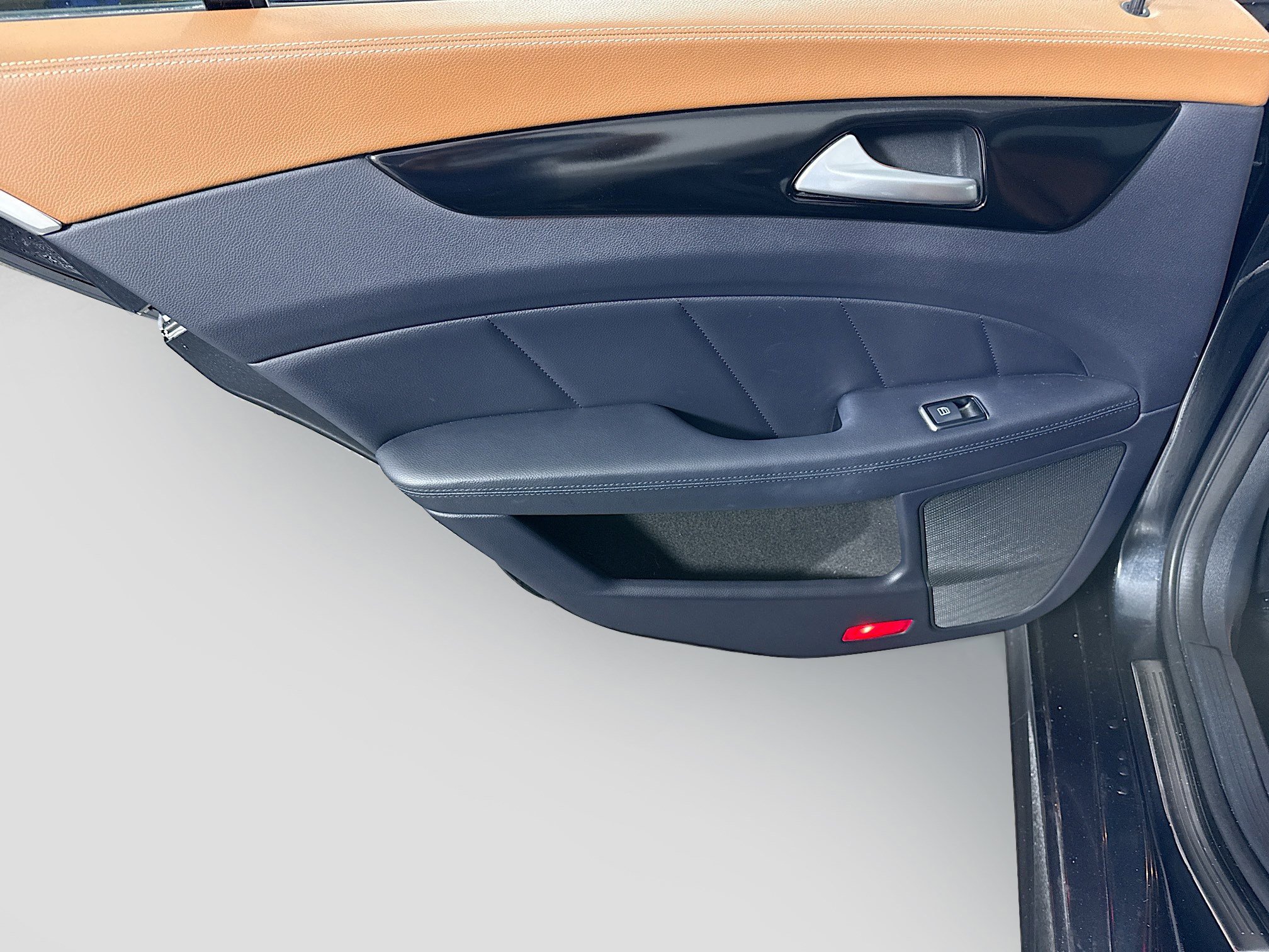 Used 2017 Mercedes-Benz CLS 550 4MATIC image 25