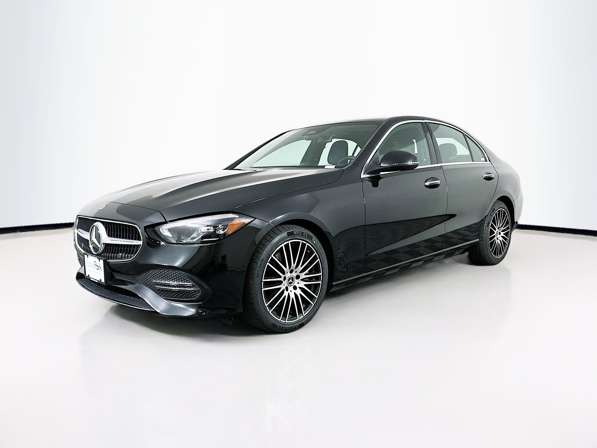Used 2023 Mercedes-Benz C 300 Sedan image 3