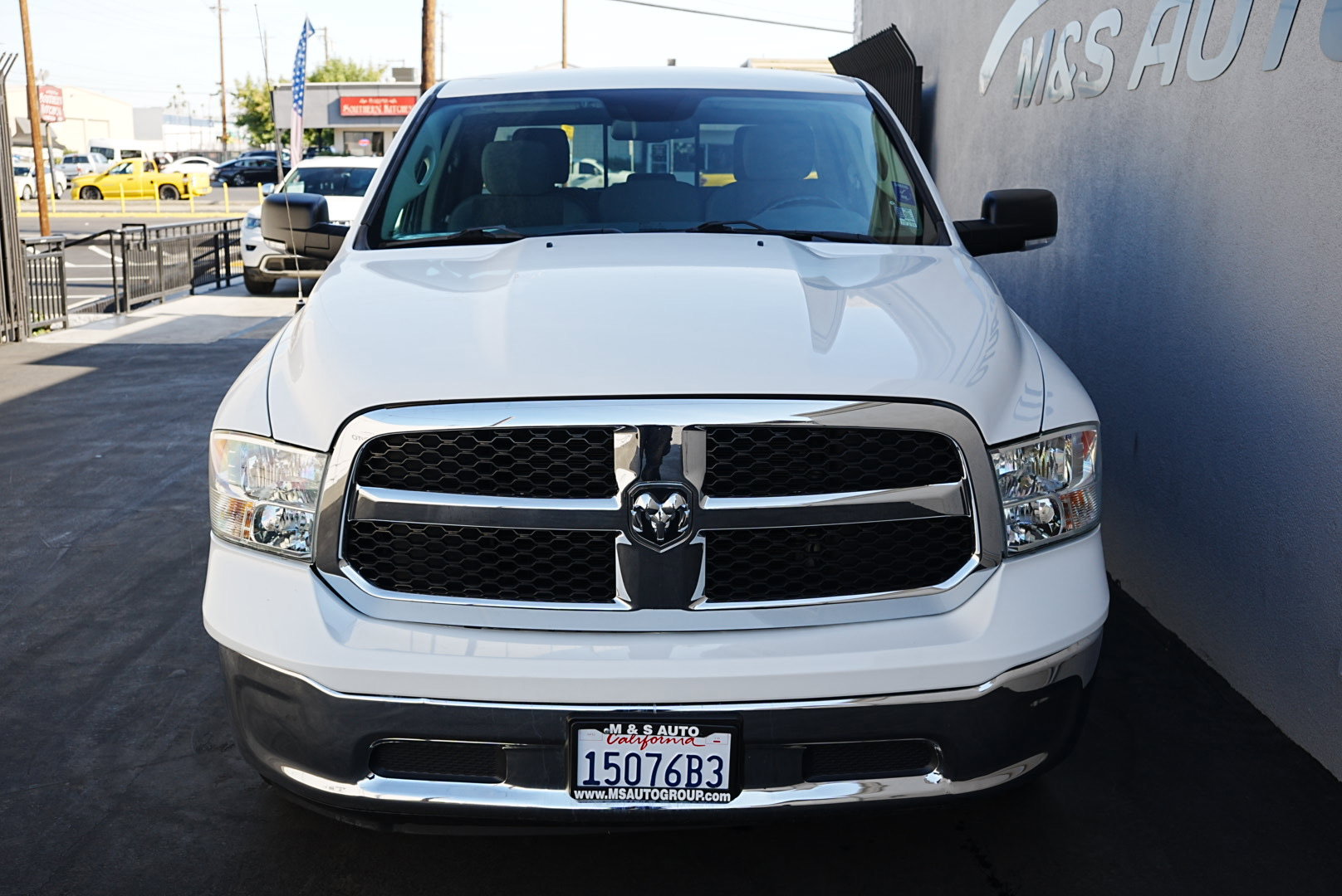 Used 2019 RAM 1500 Classic SLT w/ Luxury Group image 2
