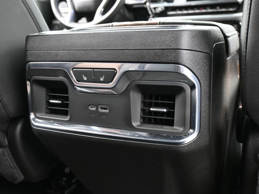 Used 2025 Chevrolet Silverado 1500 High Country image 46