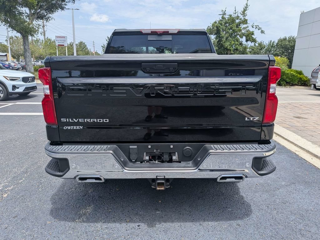 Used 2025 Chevrolet Silverado 1500 LTZ w/ Technology Package AWD/4WD image 4