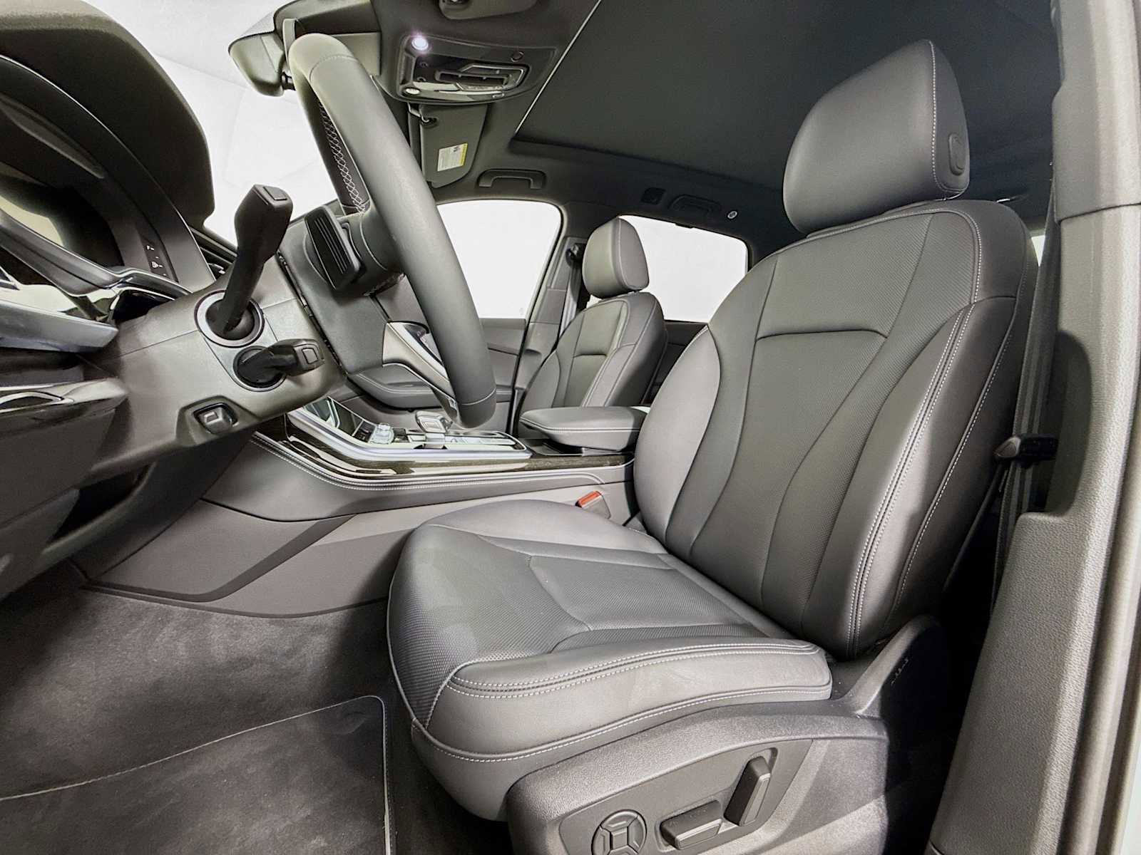 Used 2025 Audi Q7 3.0T Premium Plus w/ Premium Plus Package image 5