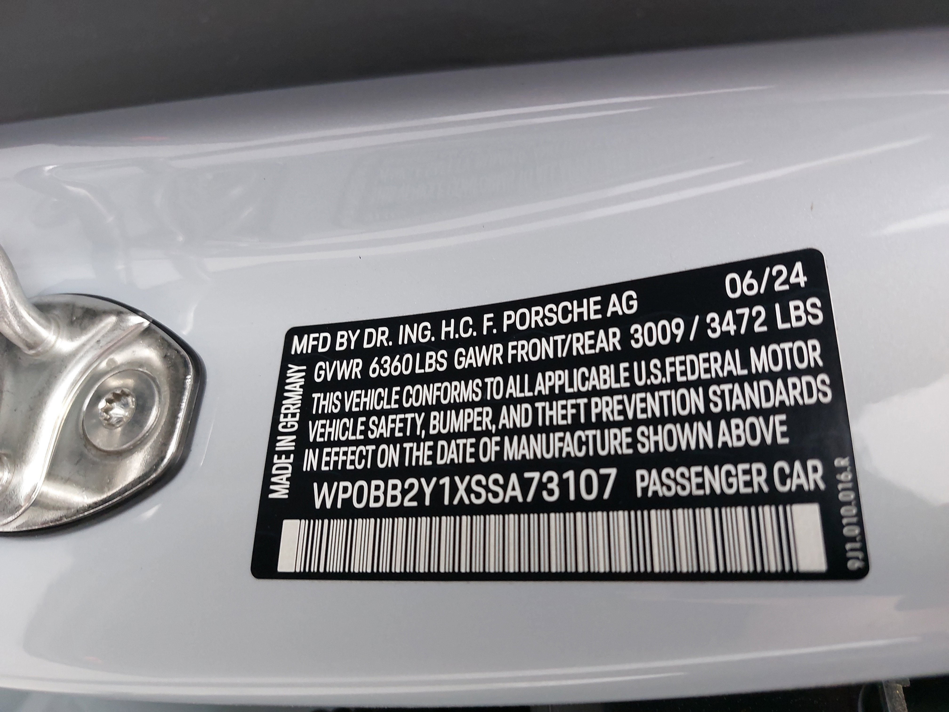 New 2025 Porsche Taycan 4S image 38