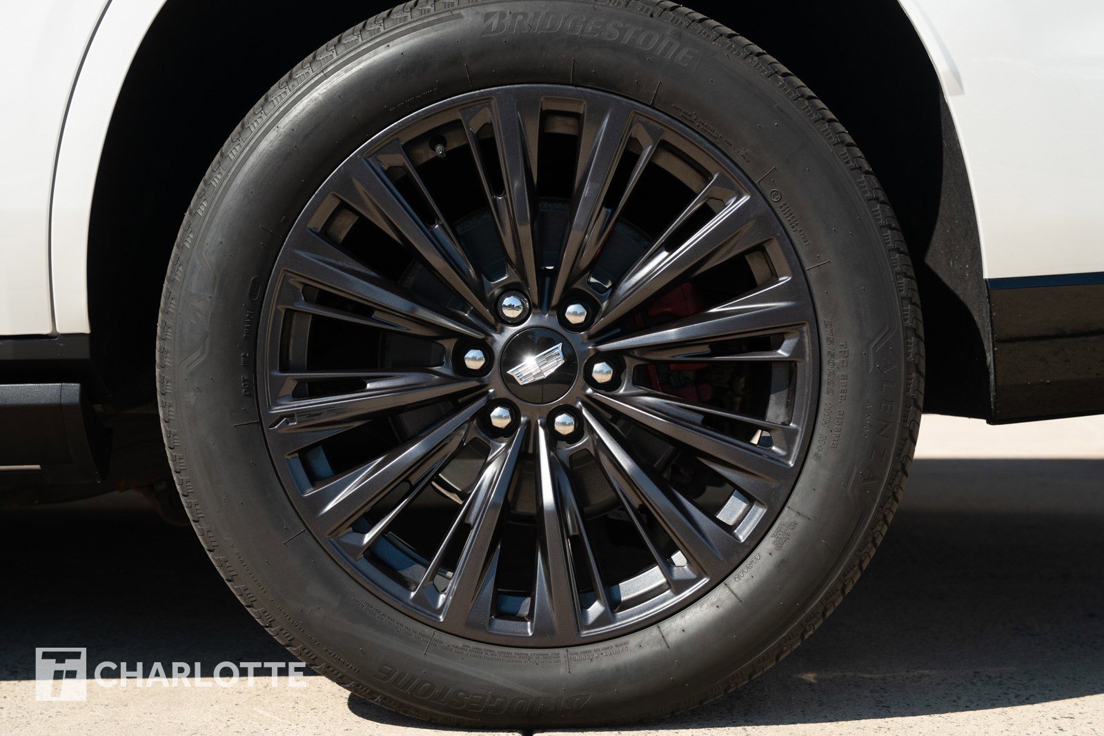 Used 2023 Cadillac Escalade V w/ LPO, ONYX Package image 8