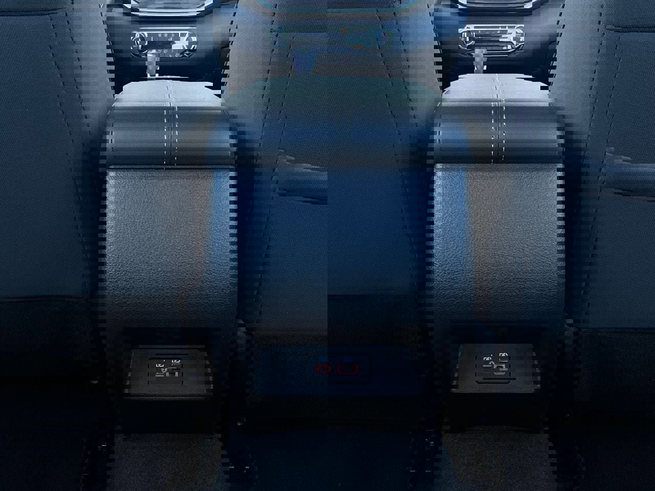 Used 2025 Nissan Altima 2.5 SV image 13