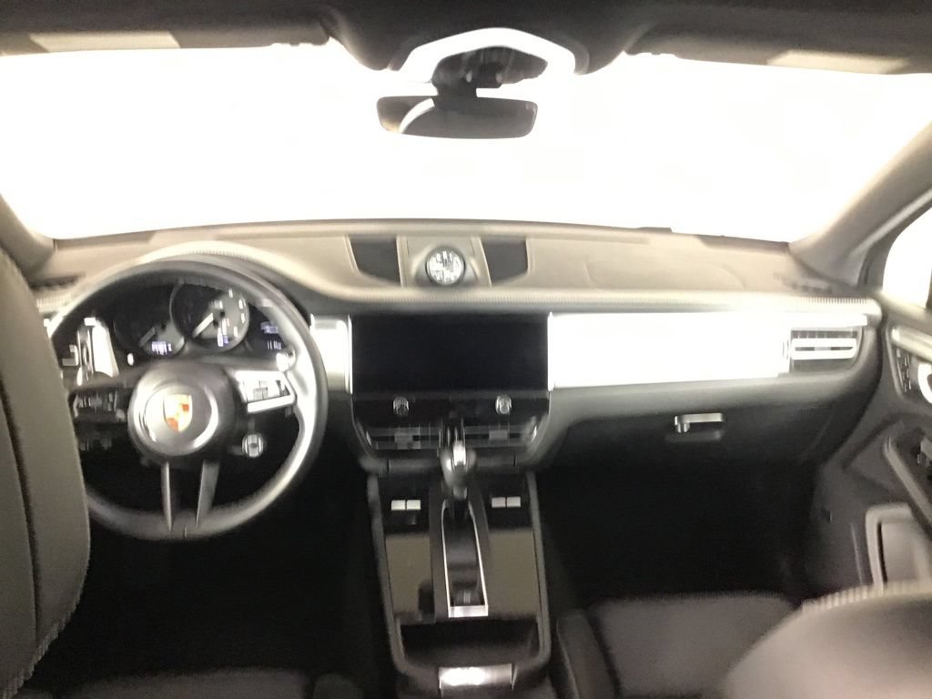 Certified 2023 Porsche Macan GTS w/ Premium Package Plus AWD/4WD image 26