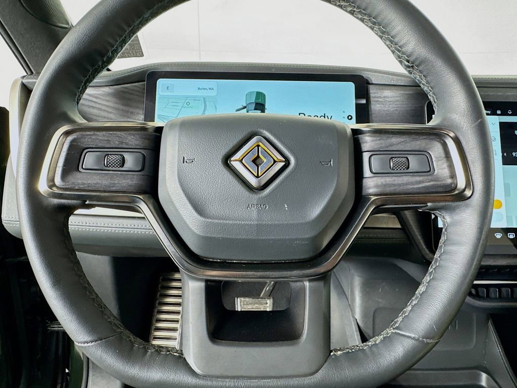 Used 2024 Rivian R1S Adventure AWD/4WD image 42