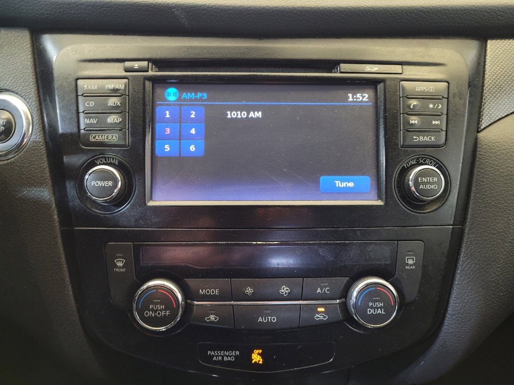 Used 2015 Nissan Rogue SL w/ SL Premium Package image 25