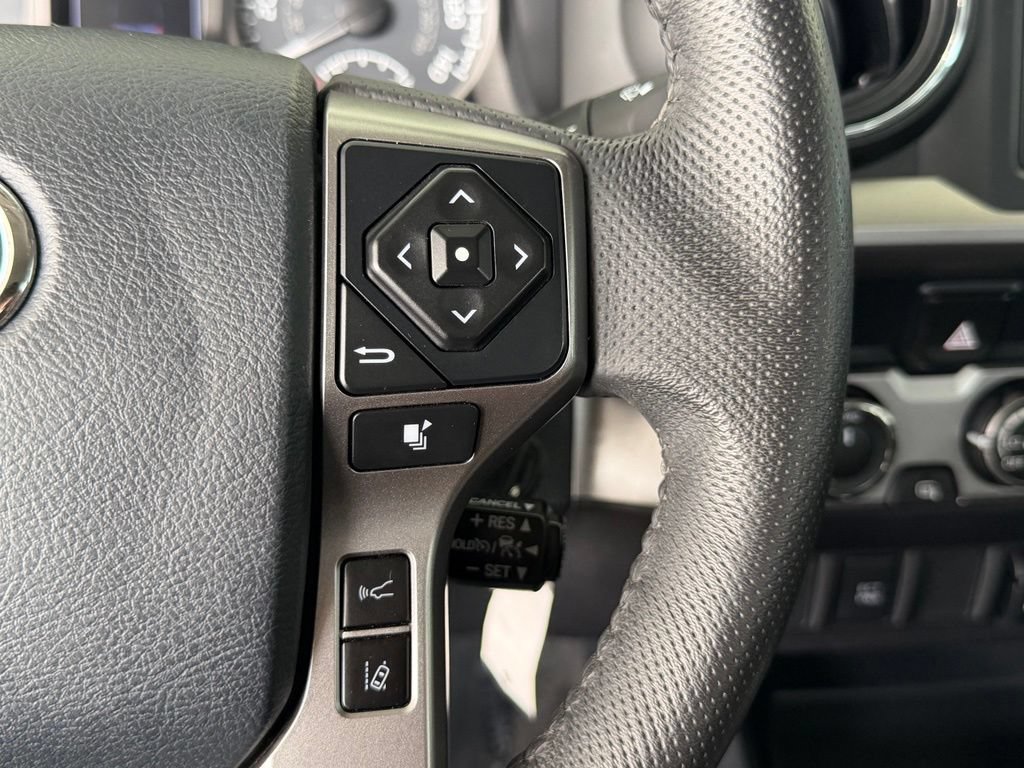 Certified 2019 Toyota Tacoma SR5 AWD/4WD image 24