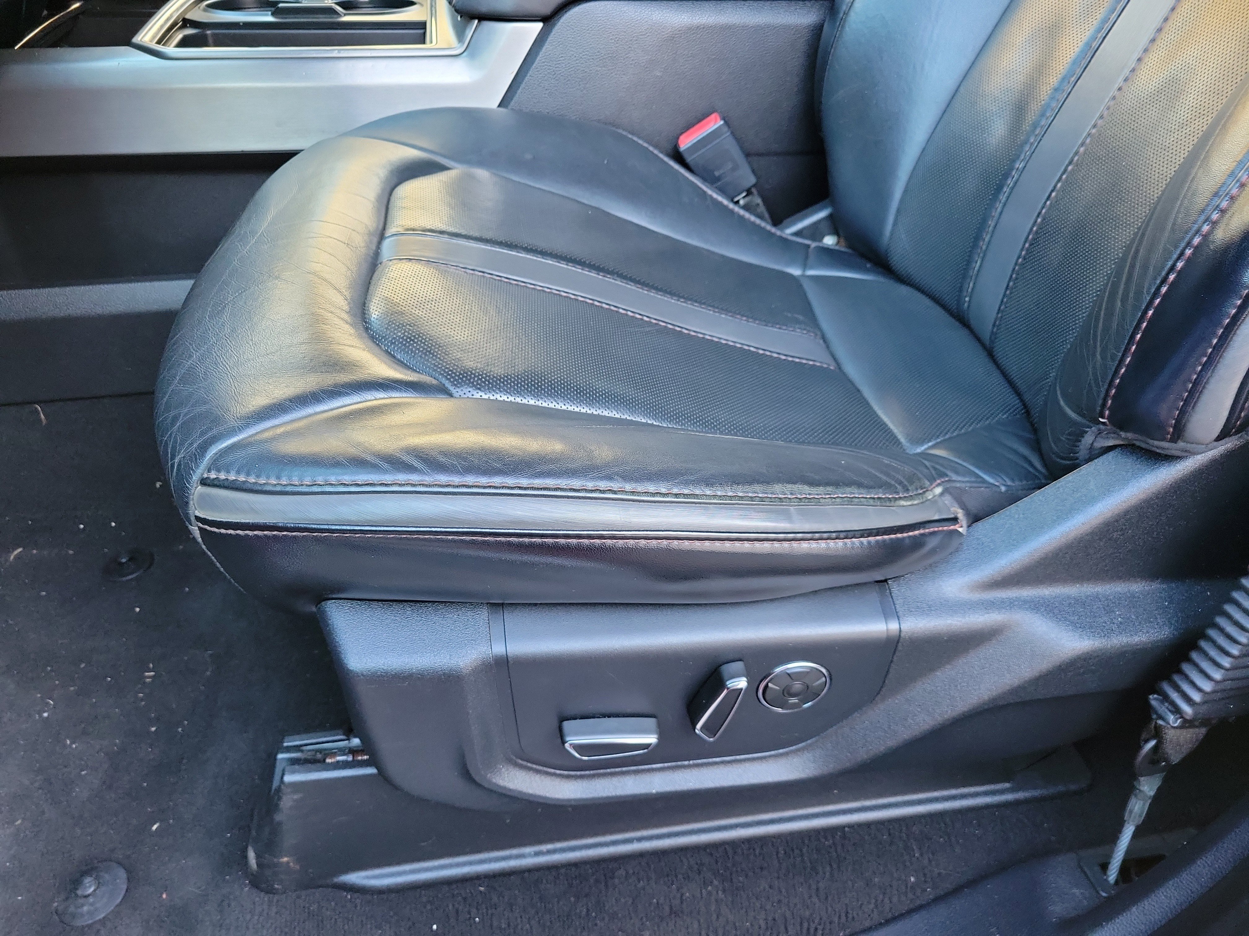 Used 2020 Ford F250 Platinum w/ Tremor Off-Road Package image 10